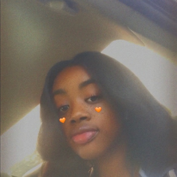 Meet your Posher, Raegan - Picture 1 of 1